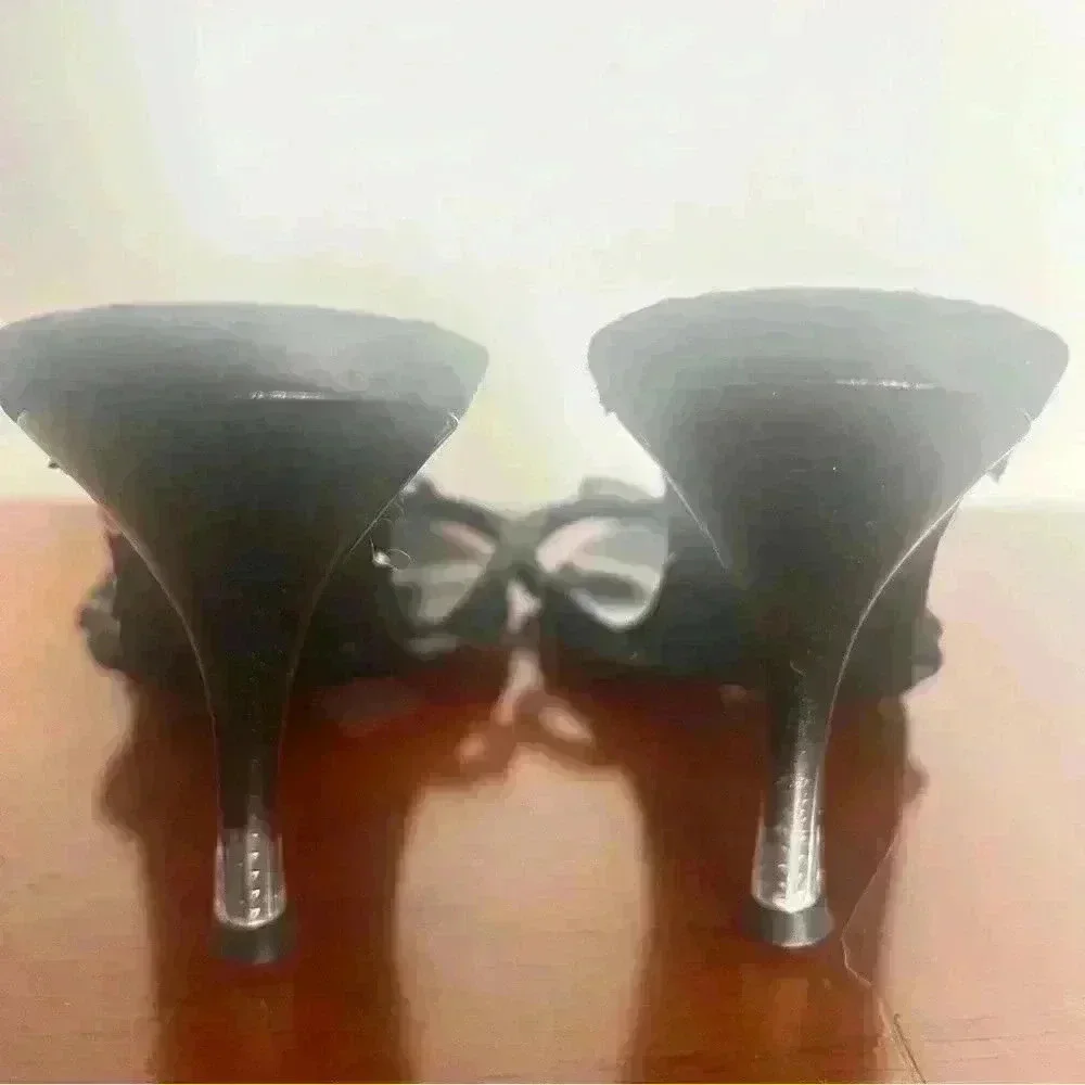 VIA SPIGA MADE IN ITALY SILVER BLACK OPEN TOE HEELS SHOES SANDALS SIZE  6M - Picture 3 of 5